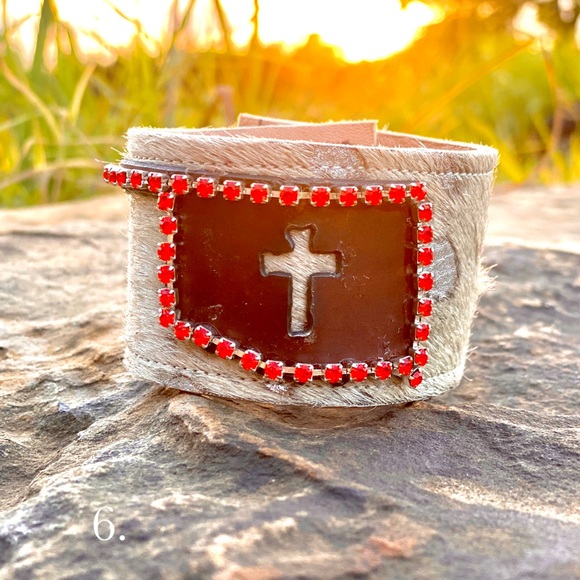 Genuine 💯 Cowhide Cuffs - Picture 16 of 16